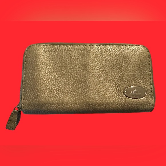 Fendi Zip Wallet - Picture 2 of 5